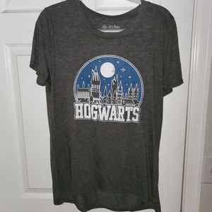 NWOT! Harry Potter Hogwarts Tshirt